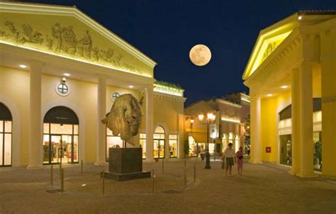 outlet mall Italy